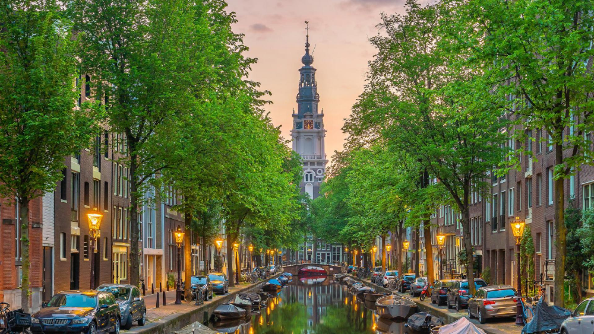 Amsterdam To Fund Residents If They Organise Events For Its Anniversary