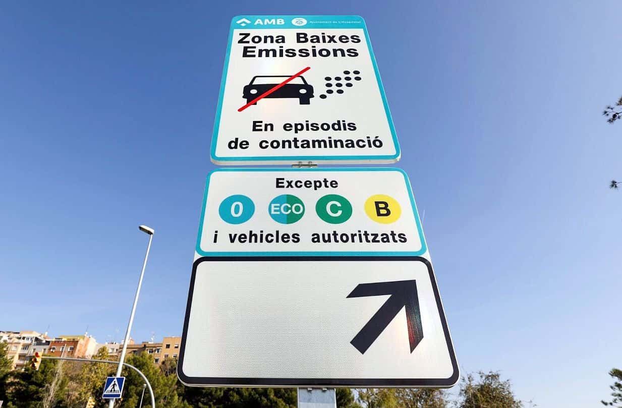 Low emission zone sign Barcelona