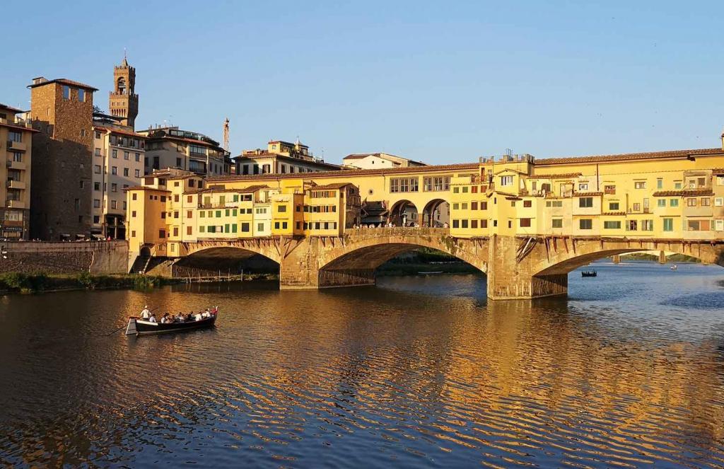 First Time Ever: Florence’s Ponte Vecchio To Undergo Restoration 